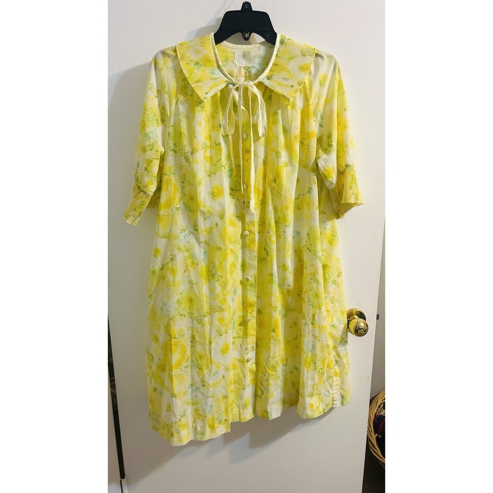 Vintage Loungees Yellow Floral Button-Front night gown size Small